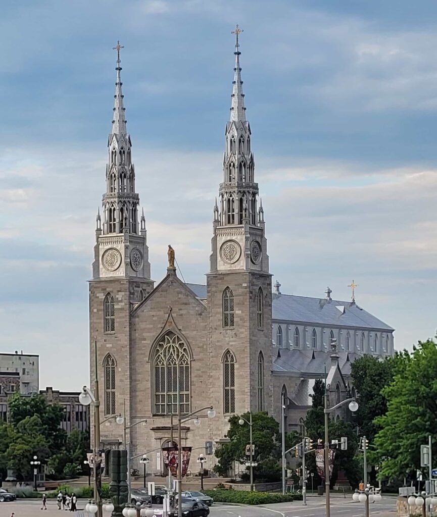Basílica de Notre Dame en Otawa, Canadá