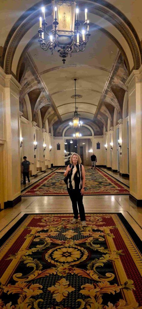 Interior del Chateau Laurier en Ottawa