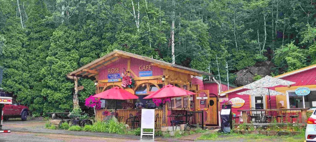 Café en Sainte Rose-du-Nord, junto al Fiordo del Saguenay