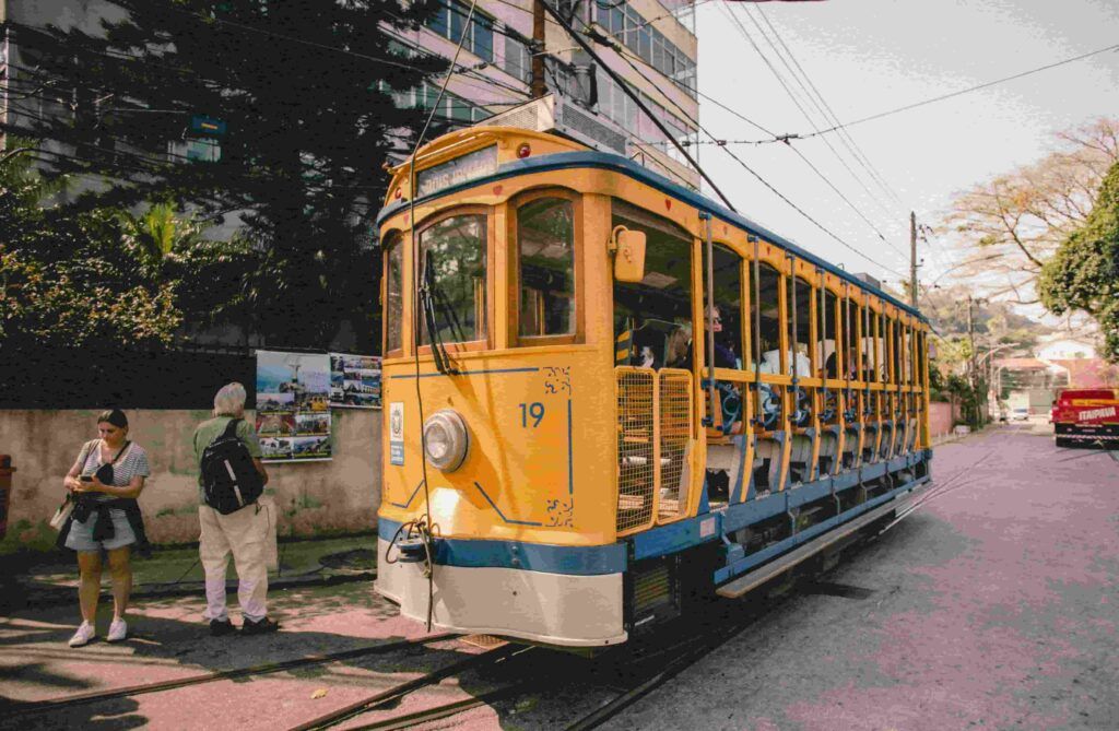 Bonde (mítico tranvía amarillo) en Río de Janeiro