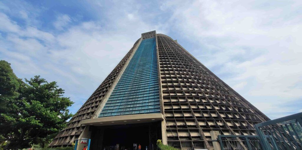 Exterior de la Catedral Metropolitana de Río de Janeiro