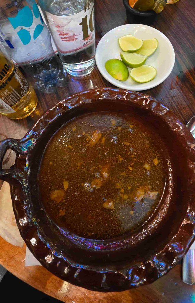 Plato de birria, en el Salón Tenampa