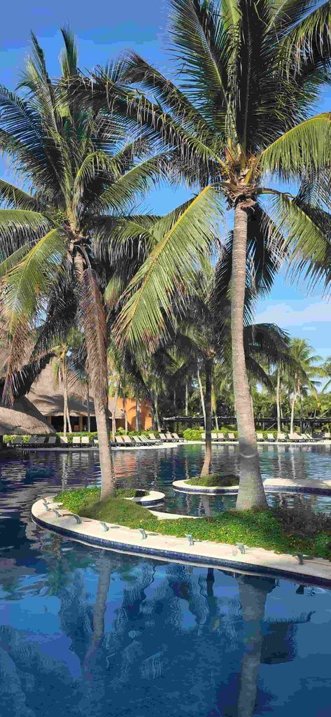 Piscina del Barceló Maya Grand Resort, en Riviera Maya