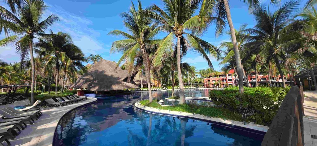 Piscina del Barceló Maya Grand Resort, en Riviera Maya