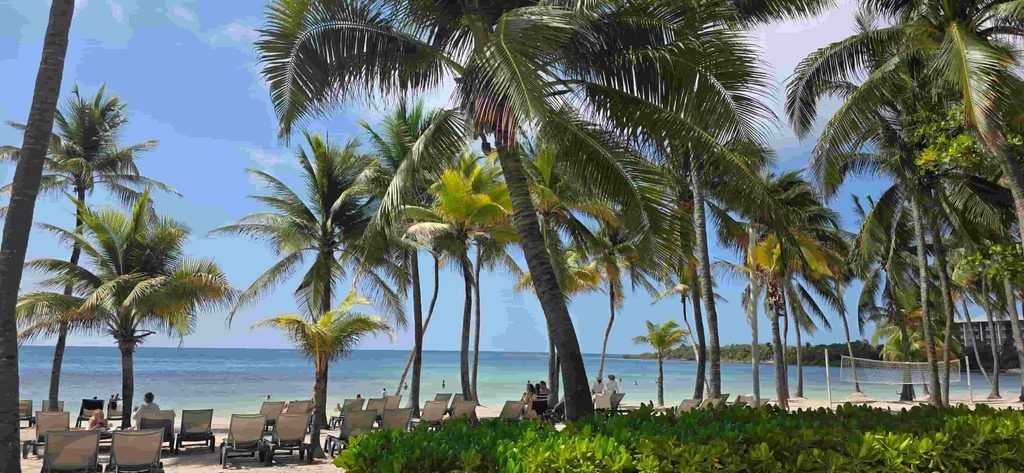 Playa del Barceló Maya Grand resort, en la Bahía Xpu-Ha, en Riviera Maya