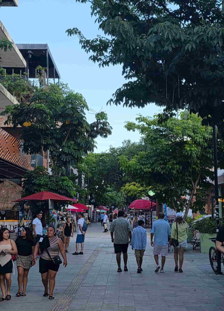 Sensación de absoluta seguridad en Riviera Maya paseando por Playa del Carmen