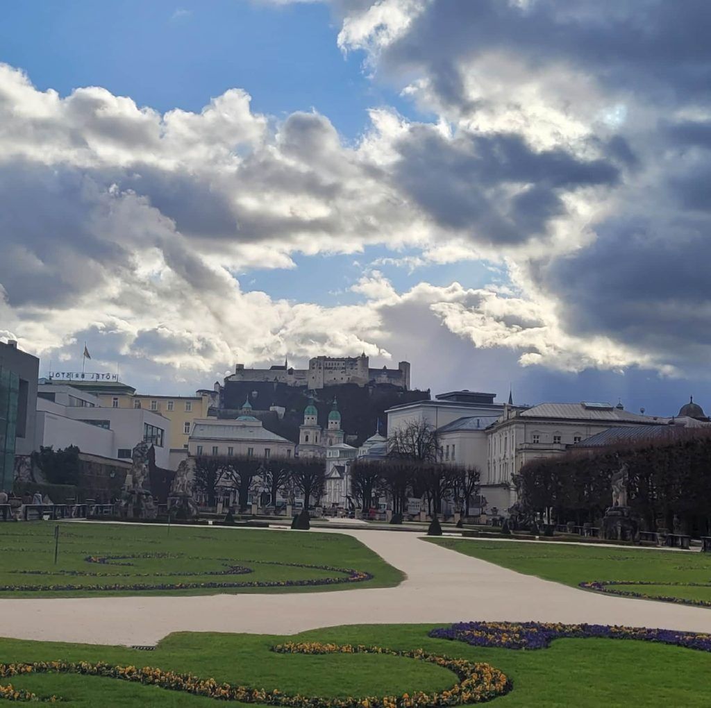 La Fortaleza, vista desde los Jardines de Mirabell, en Salzburgo