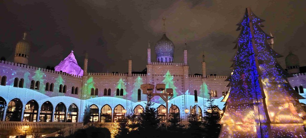 El Parque Tívoli, Copenhague, en Navidad