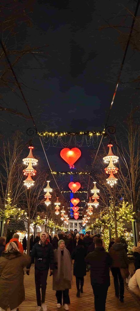 El Parque Tívoli, Copenhague, en Navidad