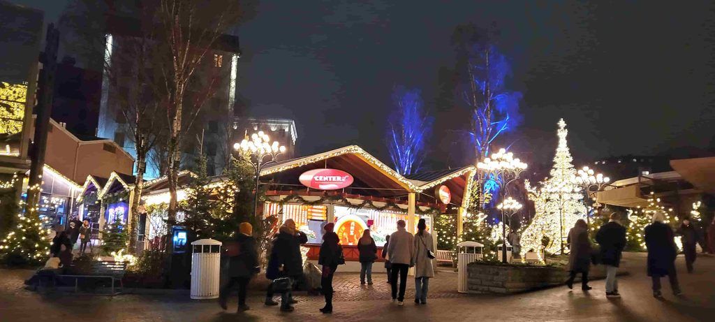 Parque Liseberg en Navidad, en Gotemburgo