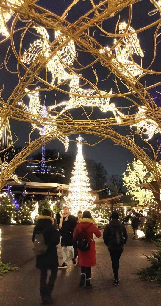 Parque Liseberg en Navidad, en Gotemburgo