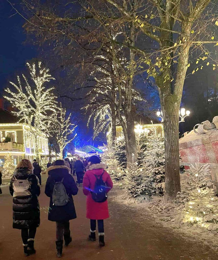 Parque Liseberg en Navidad, en Gotemburgo