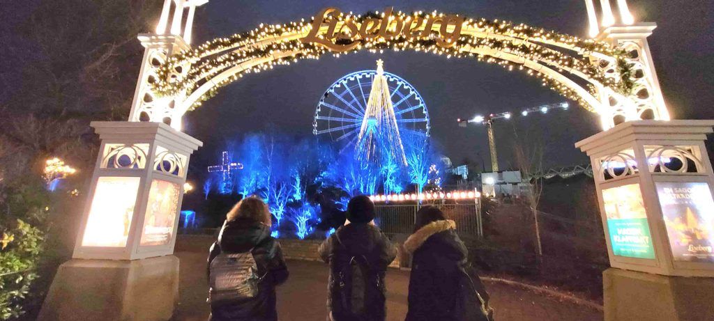 Entrada al Parque Liseberg en Navidad, en Gotemburgo