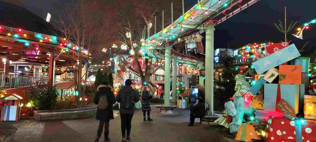 Parque Liseberg en Navidad, en Gotemburgo